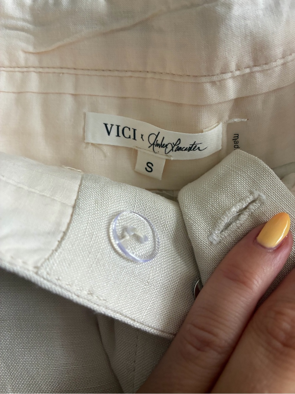 Vici Cream High-Waist Pleated Shorts - Picture 3 of 3